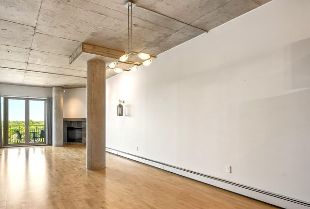 212 N 1st Street 610, Minneapolis, MN 55401