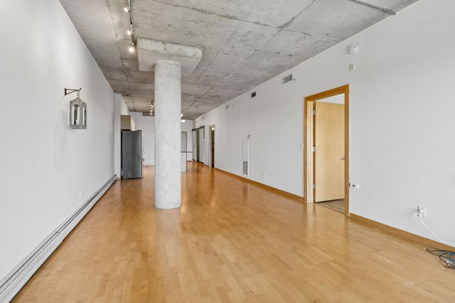 212 N 1st Street 610, Minneapolis, MN 55401