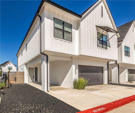 265 Estates Circle, College Station, TX 77840