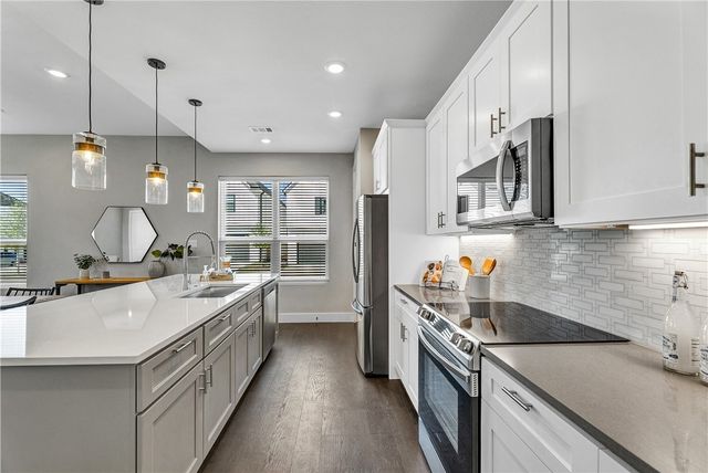 265 Estates Circle, College Station, TX 77840