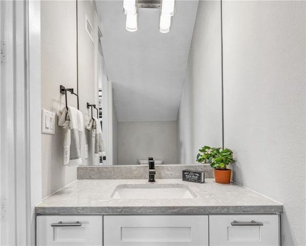 265 Estates Circle, College Station, TX 77840