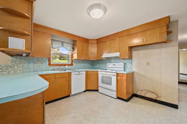 1310 Wellington Road, Manchester, NH 03104