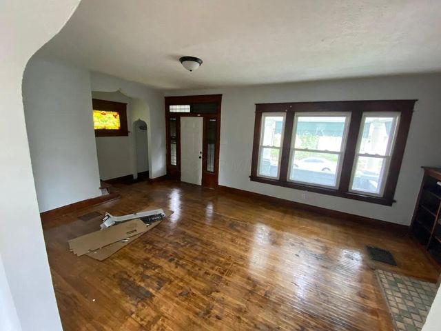 311 Dakota Avenue, Columbus, OH 43223