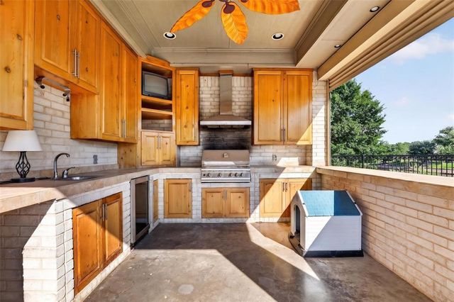 13909 Cascata Strada, Oklahoma City, OK 73170
