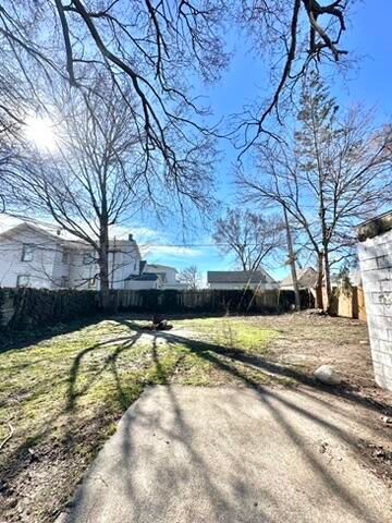 240 W 13th Street, Holland, MI 49423