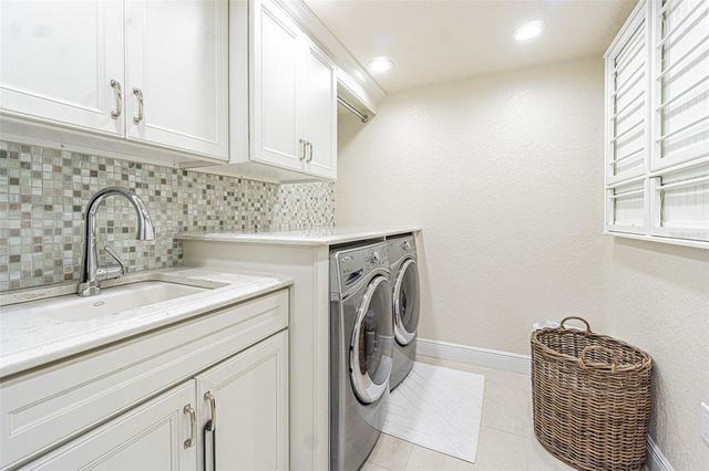 200 121ST AVENUE 304, Treasure Island, FL 33706