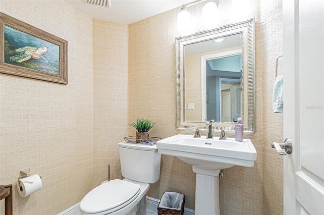 200 121ST AVENUE 304, Treasure Island, FL 33706