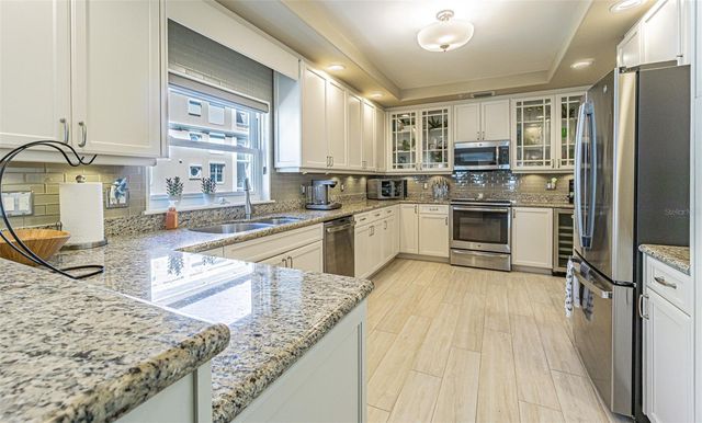 200 121ST AVENUE 304, Treasure Island, FL 33706