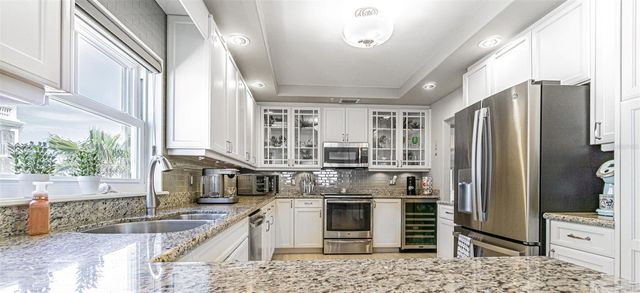 200 121ST AVENUE 304, Treasure Island, FL 33706