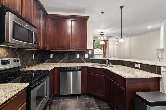 5566 Grosseto Drive, Frisco, TX 75034