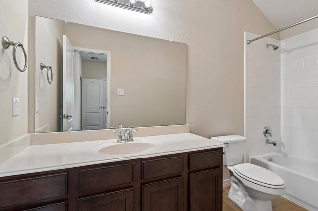 5566 Grosseto Drive, Frisco, TX 75034