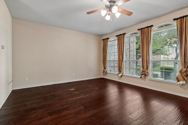 5566 Grosseto Drive, Frisco, TX 75034
