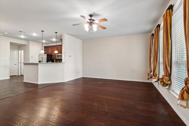 5566 Grosseto Drive, Frisco, TX 75034