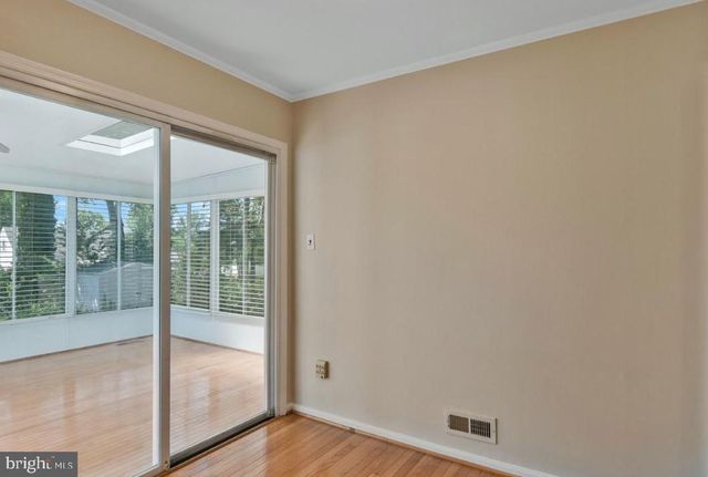 4038 POPLAR ST, Fairfax, VA 22030