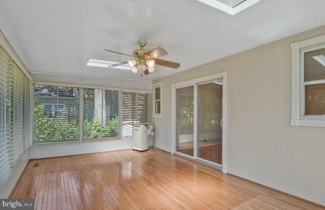 4038 POPLAR ST, Fairfax, VA 22030