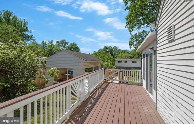 4038 POPLAR ST, Fairfax, VA 22030