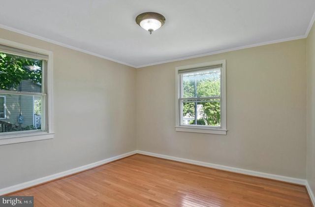 4038 POPLAR ST, Fairfax, VA 22030