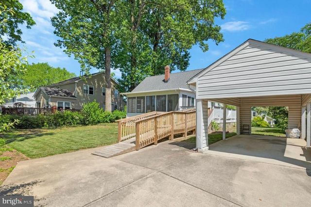 4038 POPLAR ST, Fairfax, VA 22030