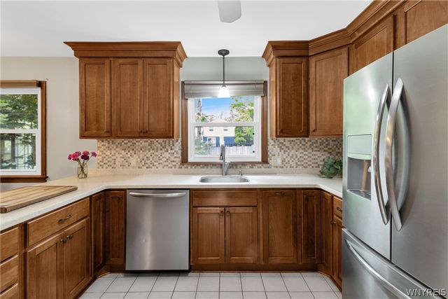 8 Forsythia Court, Orchard Park, NY 14127