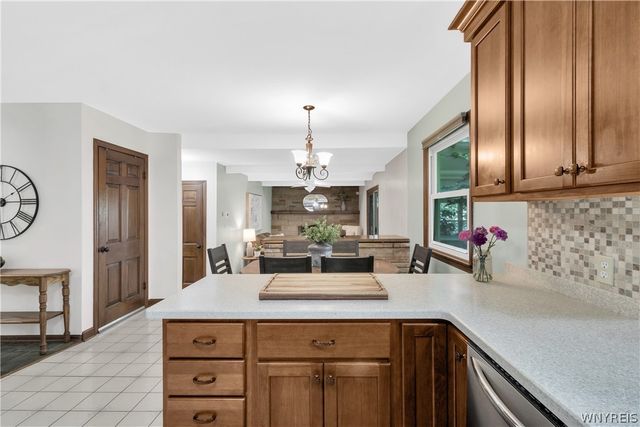 8 Forsythia Court, Orchard Park, NY 14127