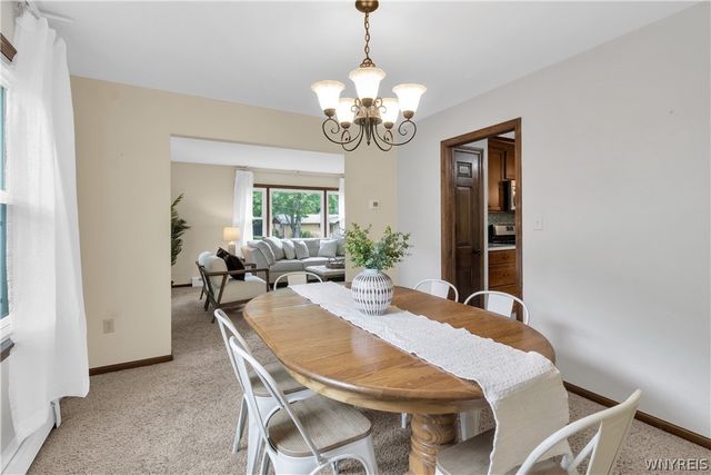 8 Forsythia Court, Orchard Park, NY 14127
