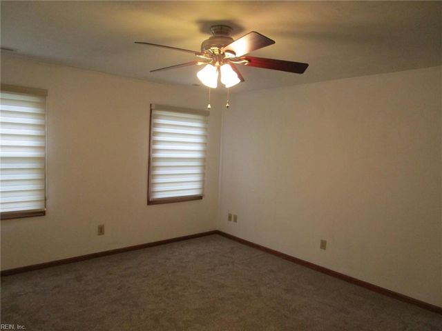 1953 Arlington Arch DR, Virginia Beach, VA 23464