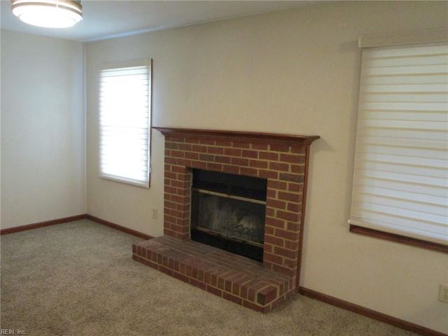 1953 Arlington Arch DR, Virginia Beach, VA 23464