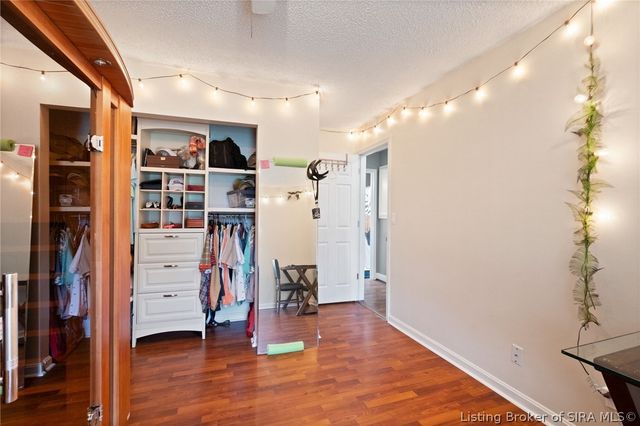 3024 Clearstream Way, Jeffersonville, IN 47130