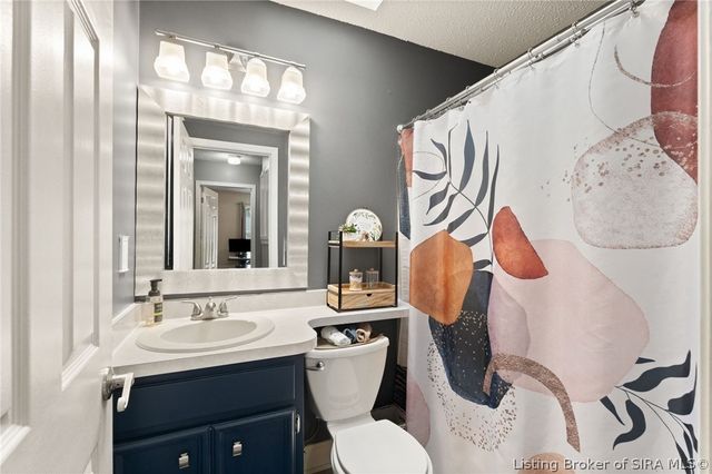 3024 Clearstream Way, Jeffersonville, IN 47130