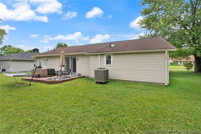 3024 Clearstream Way, Jeffersonville, IN 47130