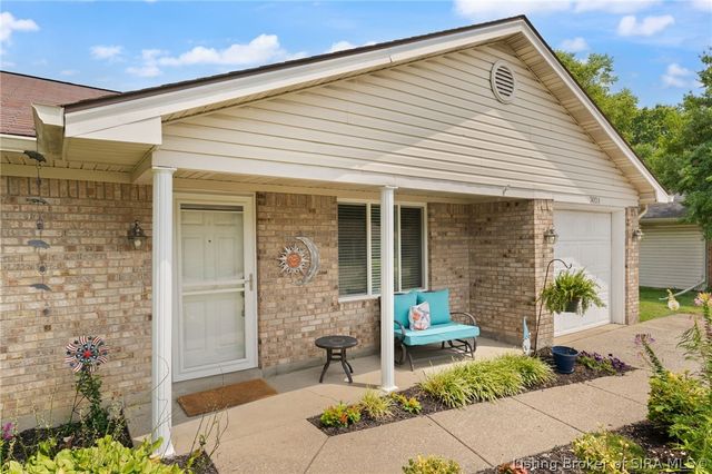 3024 Clearstream Way, Jeffersonville, IN 47130