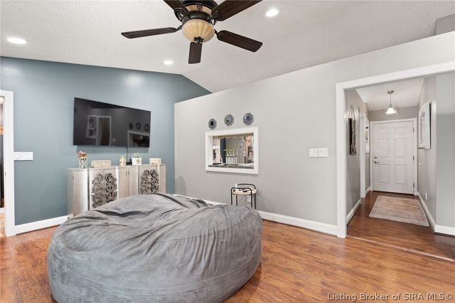 3024 Clearstream Way, Jeffersonville, IN 47130