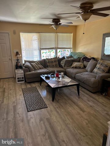 2319 N HOWARD ST, Philadelphia, PA 19133