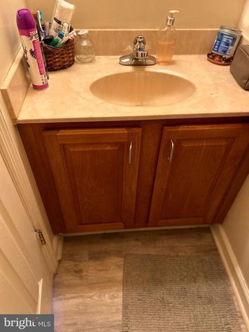 2319 N HOWARD ST, Philadelphia, PA 19133