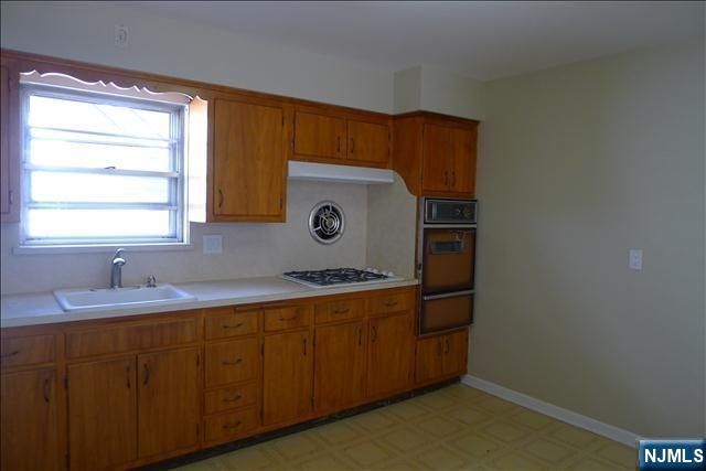 129-131 6th Street 2, Fairview, NJ 07022