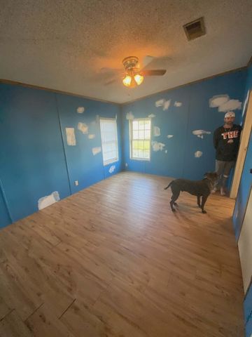 1017 Poplar Ridge Rd, Chapmansboro, TN 37035