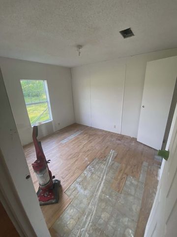 1017 Poplar Ridge Rd, Chapmansboro, TN 37035