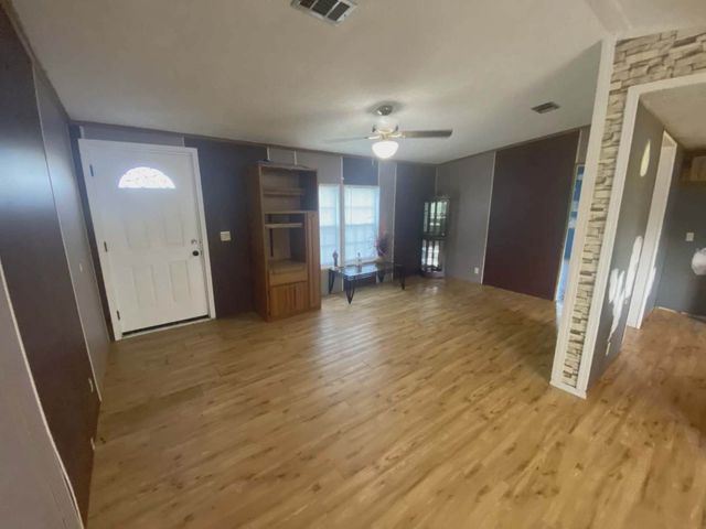 1017 Poplar Ridge Rd, Chapmansboro, TN 37035