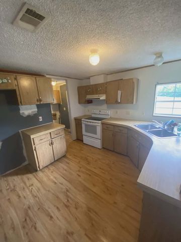 1017 Poplar Ridge Rd, Chapmansboro, TN 37035