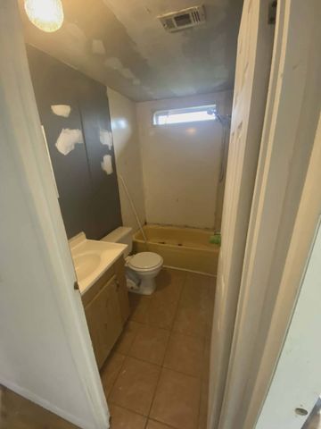 1017 Poplar Ridge Rd, Chapmansboro, TN 37035