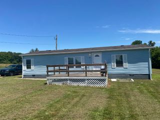 1017 Poplar Ridge Rd, Chapmansboro, TN 37035