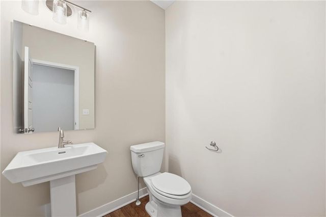 9031 SW 5th Street, Blue Springs, MO 64064