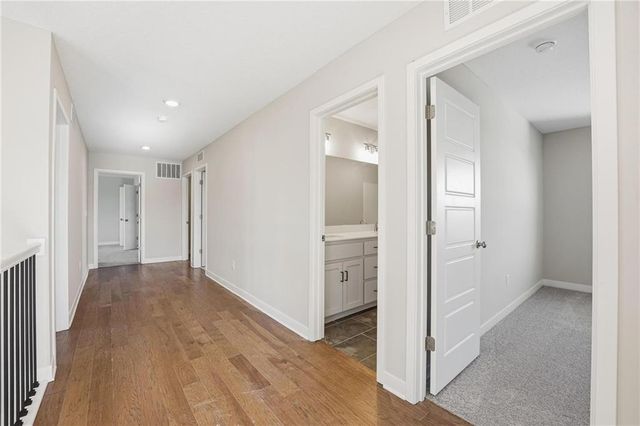 9031 SW 5th Street, Blue Springs, MO 64064