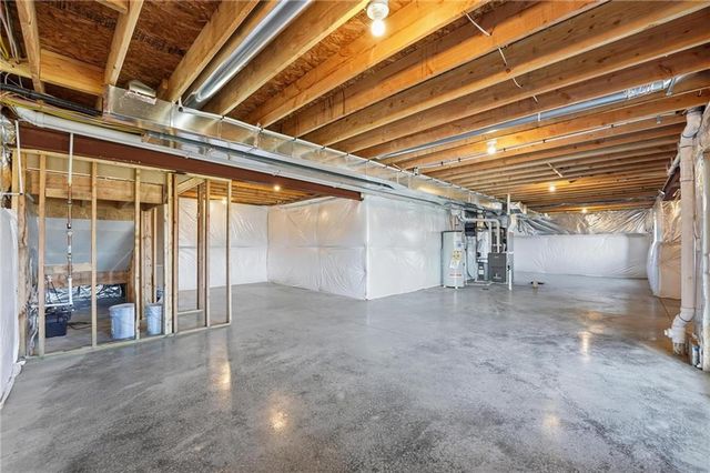 9031 SW 5th Street, Blue Springs, MO 64064