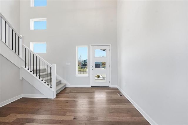 9031 SW 5th Street, Blue Springs, MO 64064