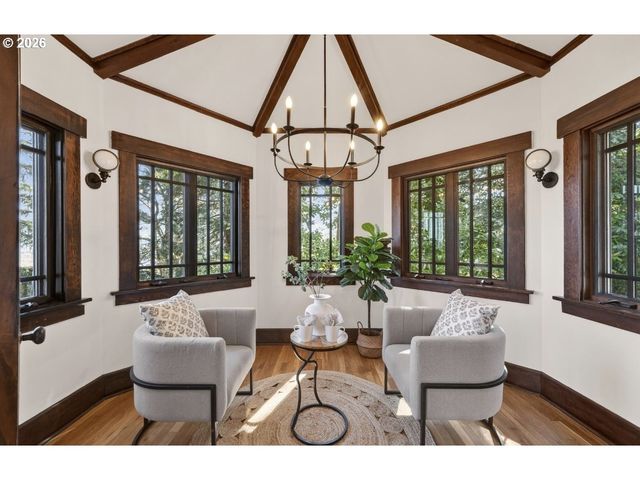 4323 Sw HAMILTON Ter, Portland, OR 97239