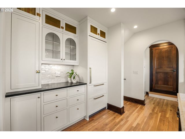 4323 Sw HAMILTON Ter, Portland, OR 97239