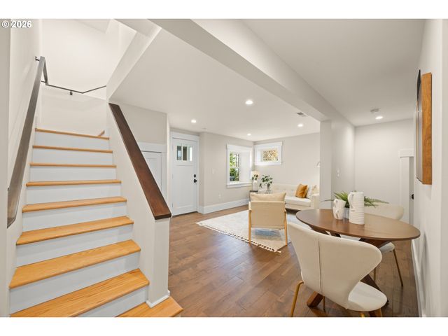 4323 Sw HAMILTON Ter, Portland, OR 97239