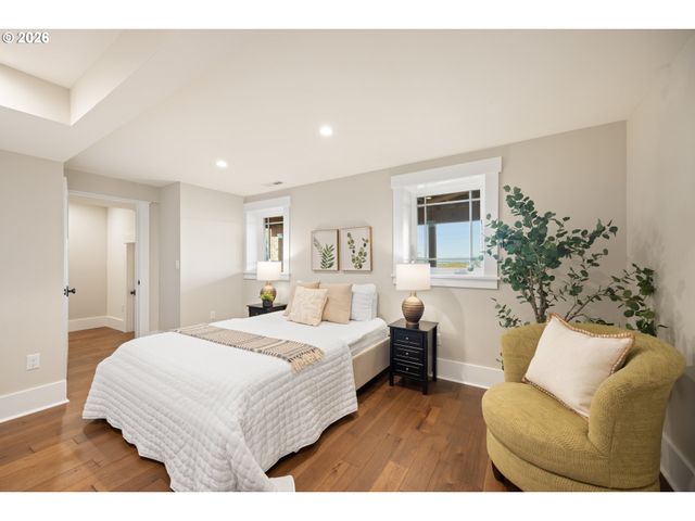 4323 Sw HAMILTON Ter, Portland, OR 97239