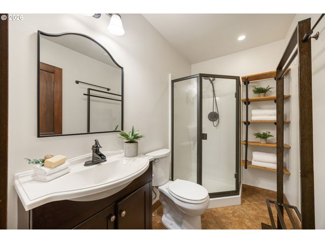 4323 Sw HAMILTON Ter, Portland, OR 97239